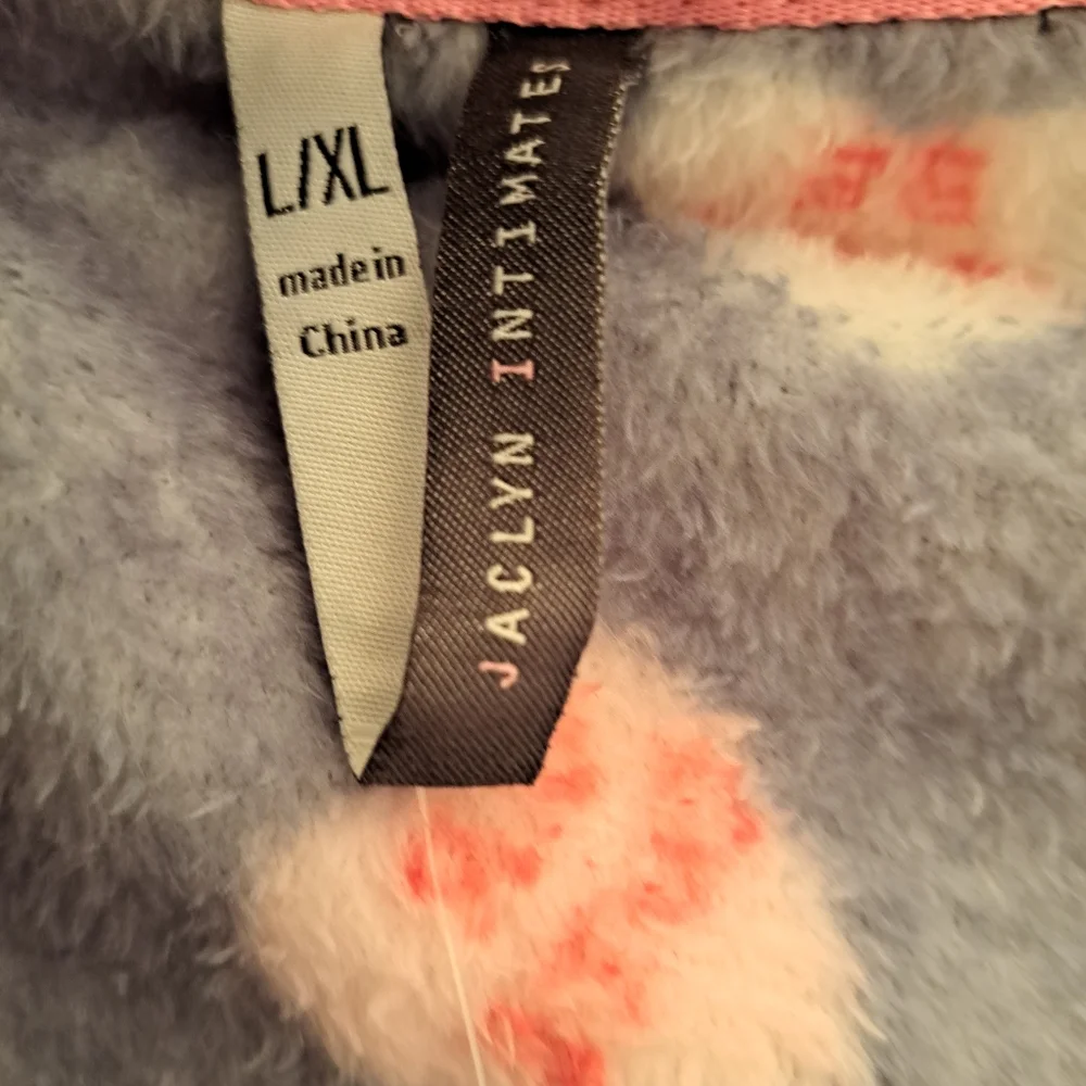 ROBE - Picture 5 of 5